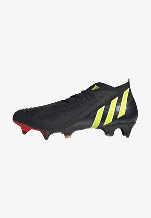 Adidas Herenvoetbalschoenen met metalen noppen .